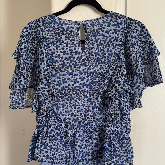 EXPRESS Leopard Print Tiered Ruffle Sleeve Peplum Top - Picture 4 of 6